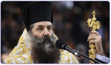 ΣΕΒΑΣΜΙΩΤΑΤΟΣ ΠΕΙΡΑΙΩΣ κ. ΣΕΡΑΦΕΙΜ: “ΕΥΓΝΩΜΟΝΕΣ ΣΤΟΝ ΘΕΟ ΠΟΥ ΜΑΣ ΧΑΡΙΣΕ ΤΟΝ ΜΙΚΗ ΘΕΟΔΩΡΑΚΗ”