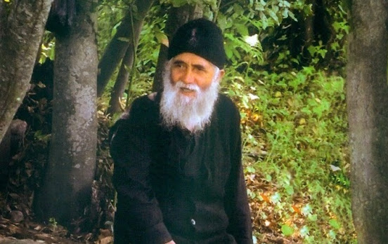 ΕΧΩ ΧΑΡΙΣΜΑΤΑ ΚΑΙ ΑΔΙΚΟΥΜΑΙ!