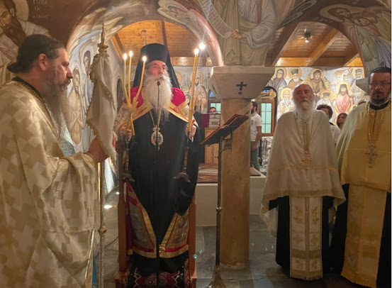 ΜΗΤΡΟΠΟΛΙΤΗΣ ΠΕΙΡΑΙΩΣ:  “ΘΕΟΙ ΧΩΡΙΣ ΘΕΟ;”