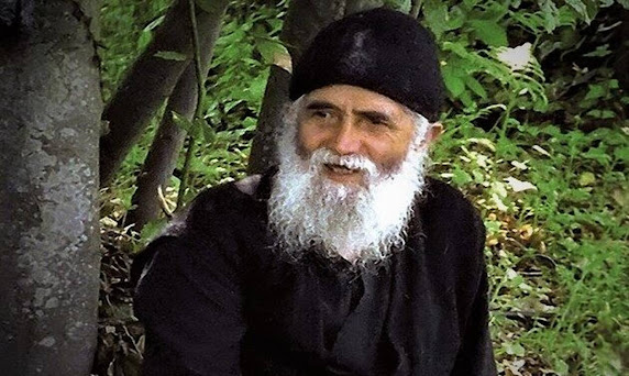 ΠΡΩΤΑ ΑΓΑΠΗ ΜΕΤΑΞΥ ΣΑΣ…