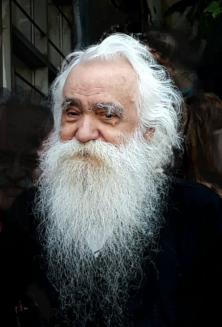 ΕΚΚΛΗΣΙΑΣΤΙΚΟΤΗΤΑ ΜΕ ΒΥΖΑΝΤΙΝΟ ΛΟΥΣΤΡΟ!